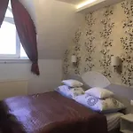 Csigaház Panzió Pensión 4*