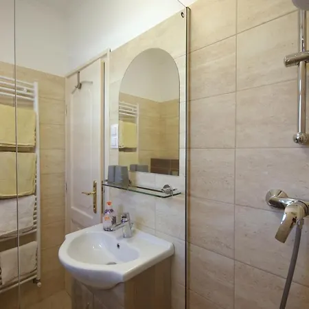 Gasthuis Csigahaz 4*