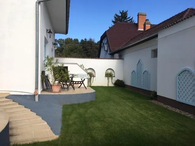 Csigahaz Panzio 4*