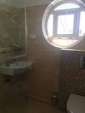 Csigahaz Panzio 4* גיולה